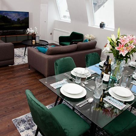 High Life Serviced Apartments - Old Town Свіндон Екстер'єр фото