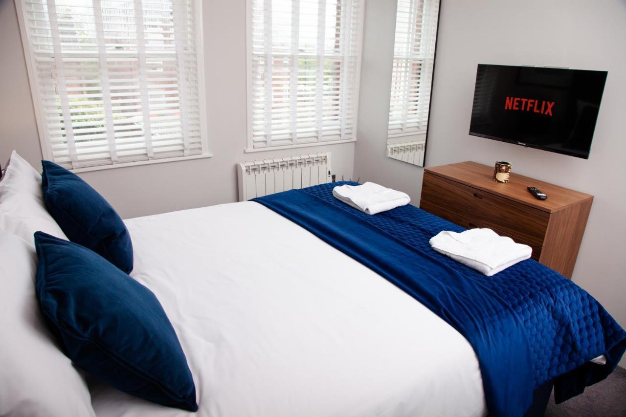 High Life Serviced Apartments - Old Town Свіндон Екстер'єр фото