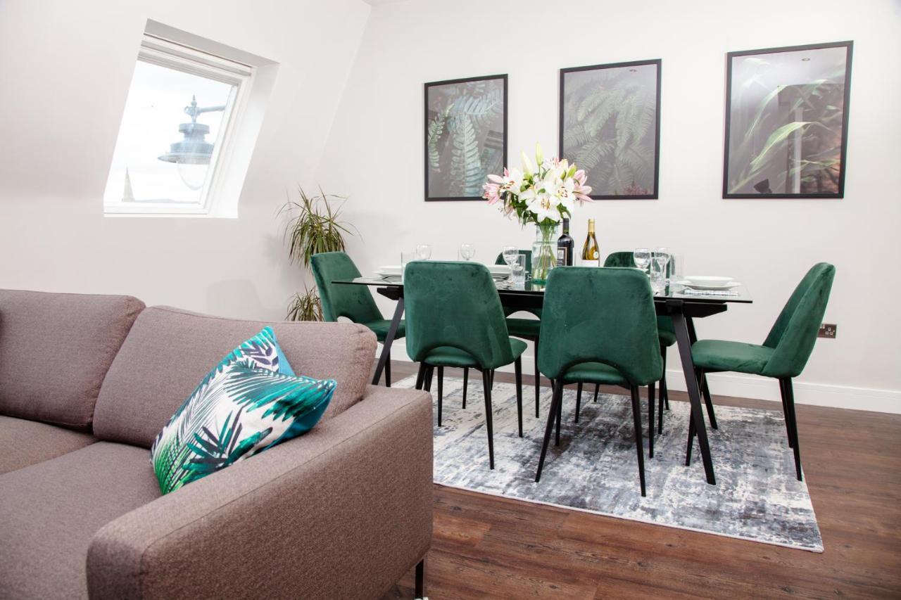 High Life Serviced Apartments - Old Town Свіндон Екстер'єр фото