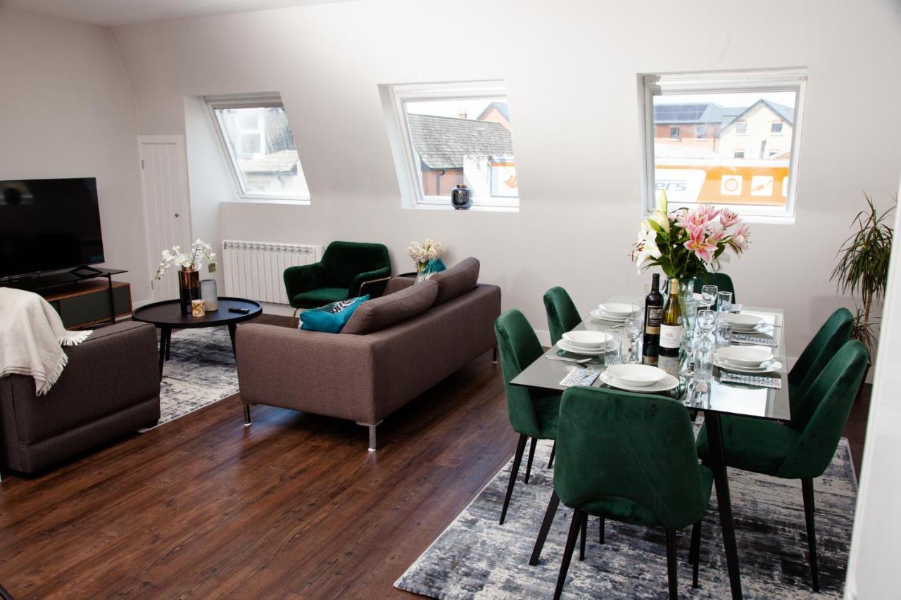High Life Serviced Apartments - Old Town Свіндон Екстер'єр фото